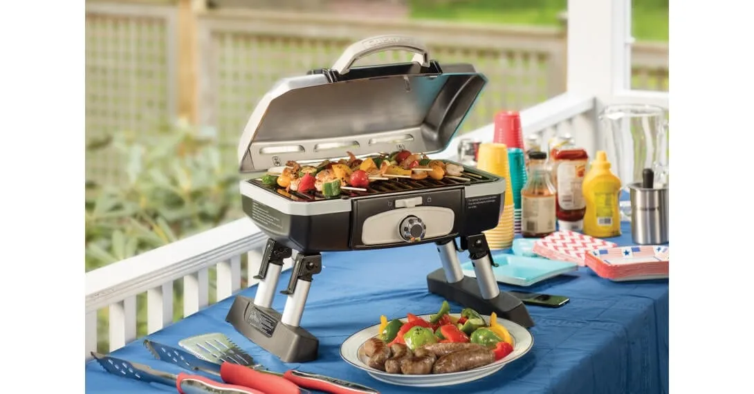 Cuisinart Petit Gourmet Tabletop Gas Grill Stainless