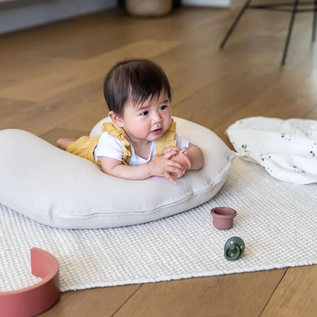 Doomoo Softy Nursing Pillow - Tetra Jersey Sand